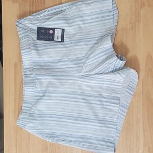 VRST Men’s 5” Resort Short Muted Denim Calm Stripe Slim Fit Quick Dry UV 50+ NWT